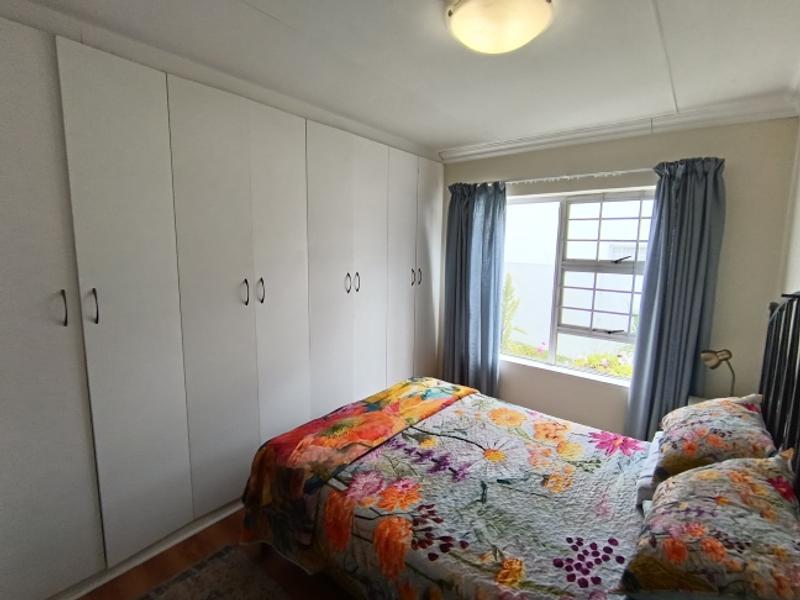 3 Bedroom Property for Sale in Fraaiuitsig Western Cape